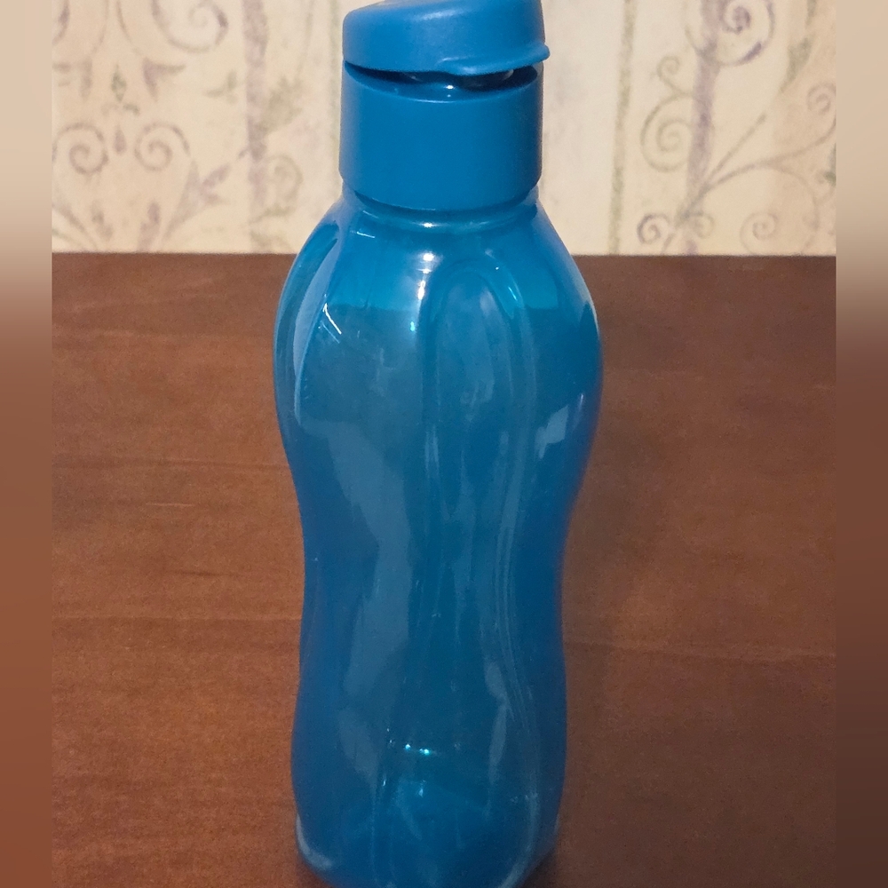 Tupperware ECO Water Bottle 160Z 4TH JULY SALE TODAY